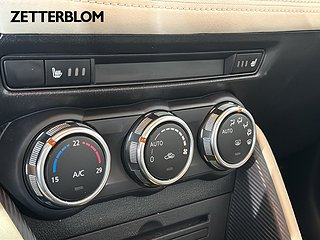 Halvkombi Mazda 2 16 av 16