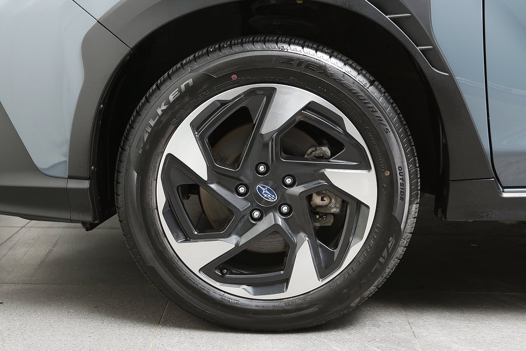 Subaru Crosstrek 2.0i e-Boxer Limited AWD CVT | Låg Skatt 2025