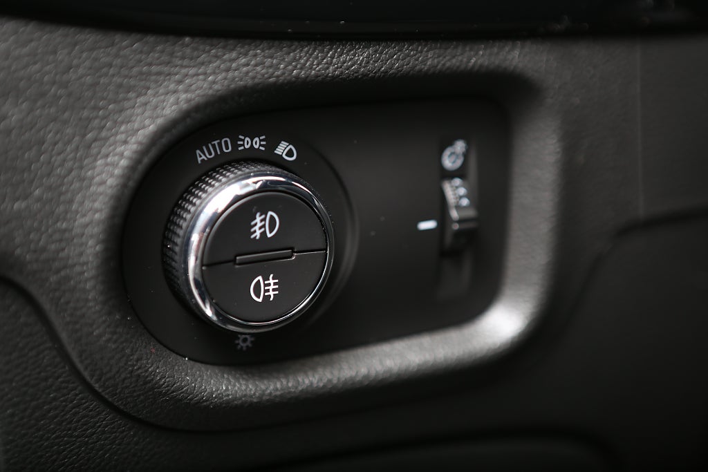 Opel Astra Sports Tourer + 200hk Dynamic Aut Kamera Drag 2019