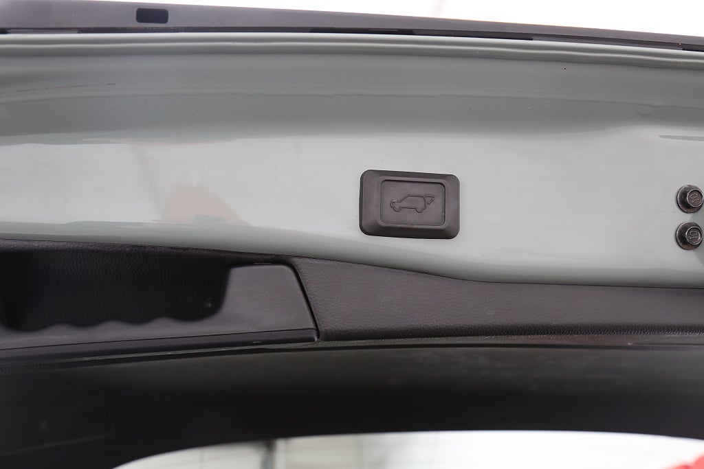 Toyota RAV4 2,5 Hybrid AWD-i E-CVT Adventure 222hk JBL 360° Drag 2023