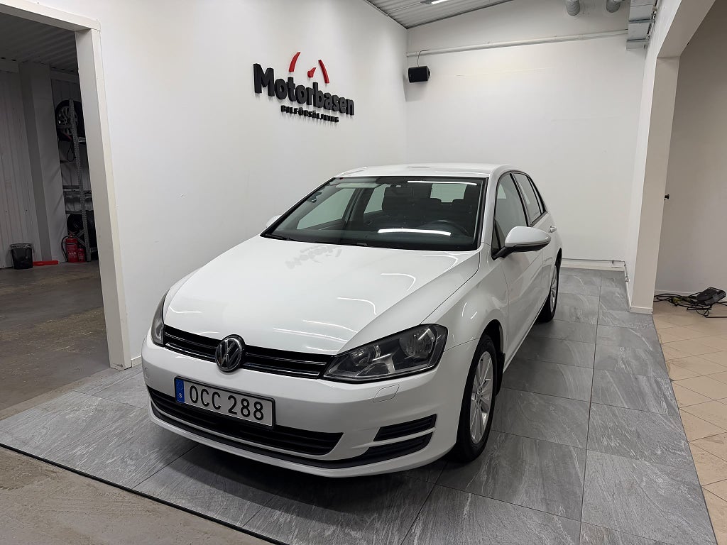 Volkswagen Golf I 5-dörrar 1.2 TSI BMT Masters | Kamrem bytt