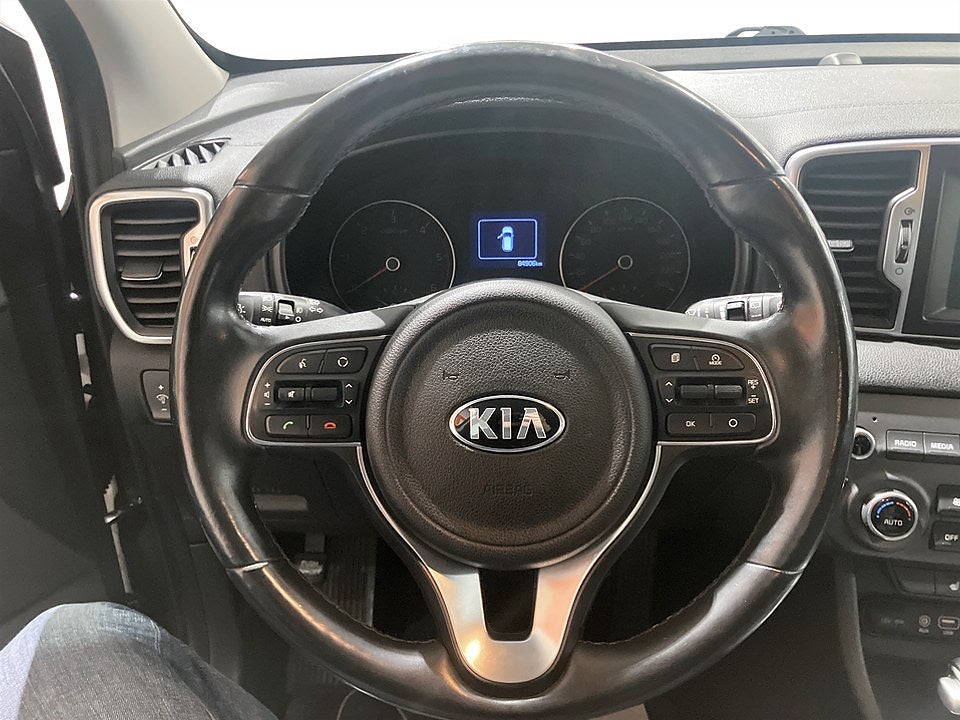 Bild på Kia Sportage Komfort 1.7 CRDi 141hk Aut - B-KAMERA, RATTVÄRME