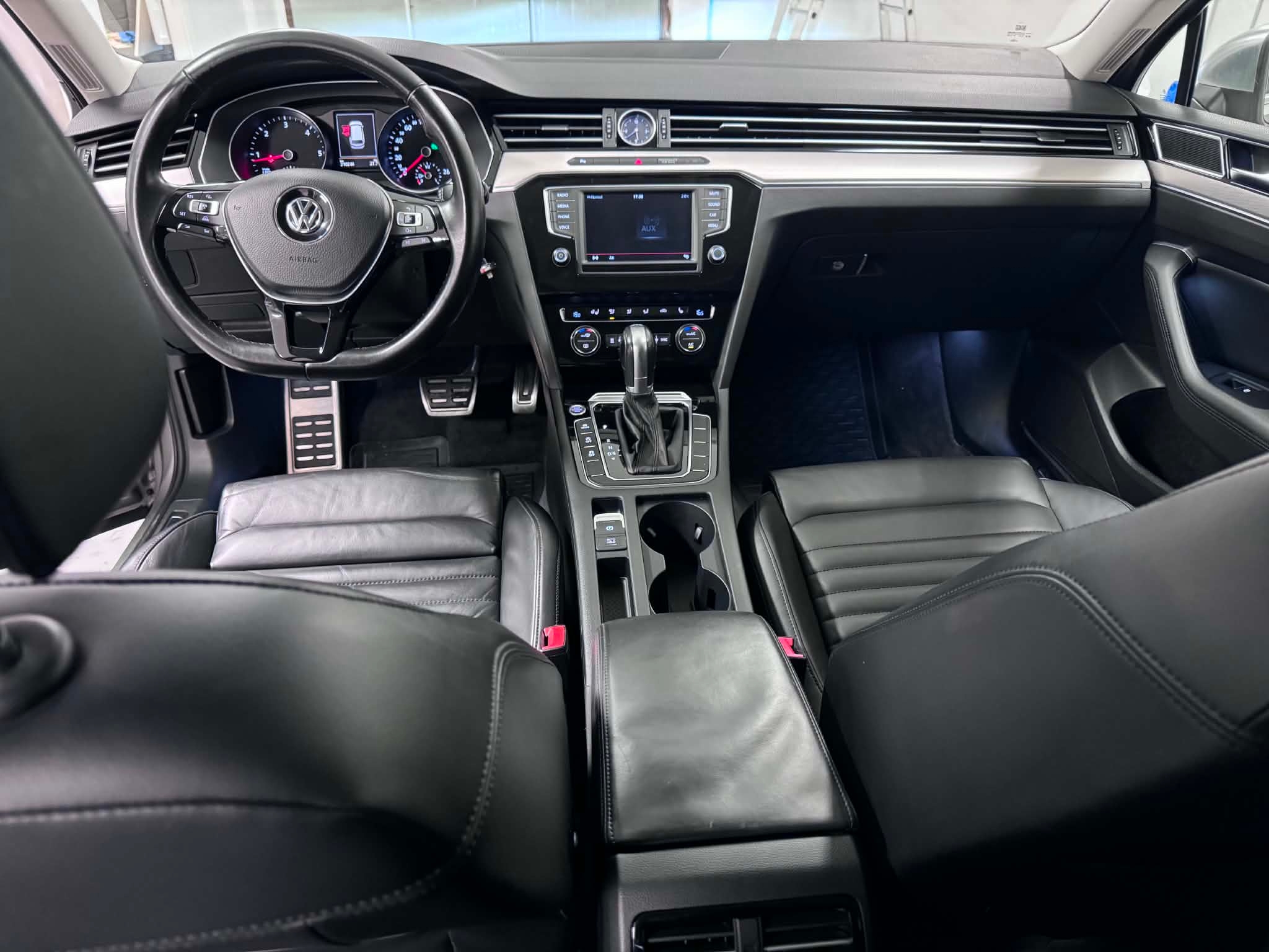 Volkswagen Passat 2016, bild 7/10
