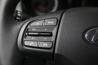 Halvkombi Hyundai i10 12 av 17