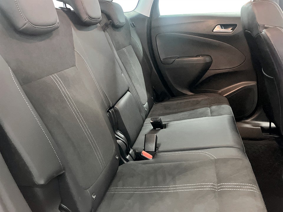 Bild på Opel Crossland X Ultimate 1.2 PT 130 Aut BACKKAMERA KEYLESS