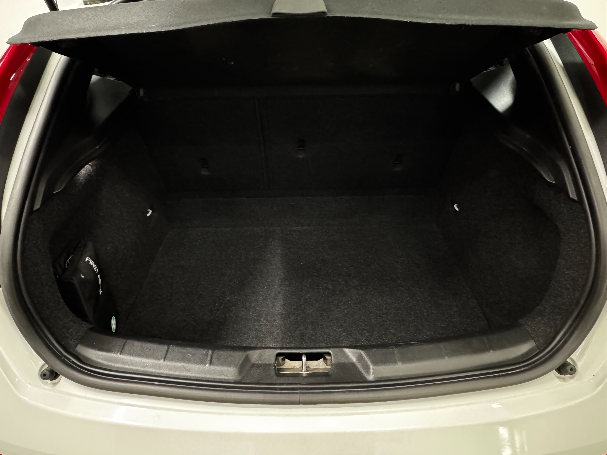 Volvo V40 D2 Geartronic Momentum 2017, bild 6/51