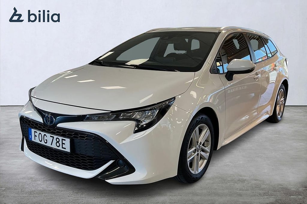 Toyota Corolla 1,8 ACTIVE Dragkrok Garanti Tom. 2032
