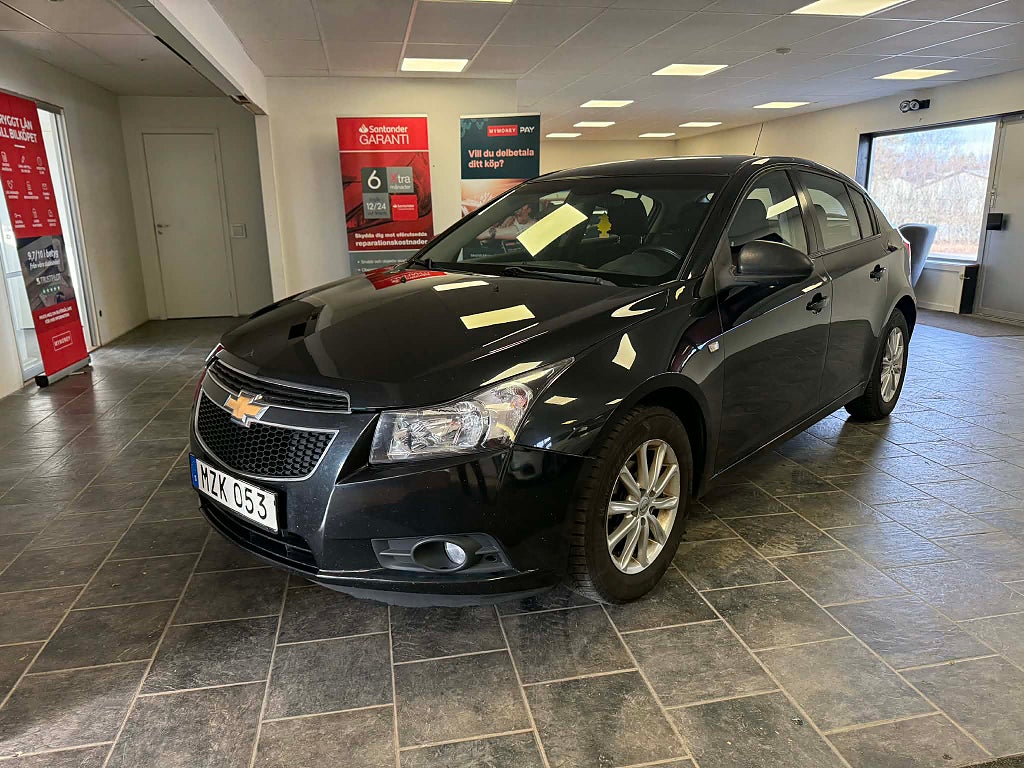 Chevrolet Cruze Halvkombi 1.6 | Låg skatt | Kamrem