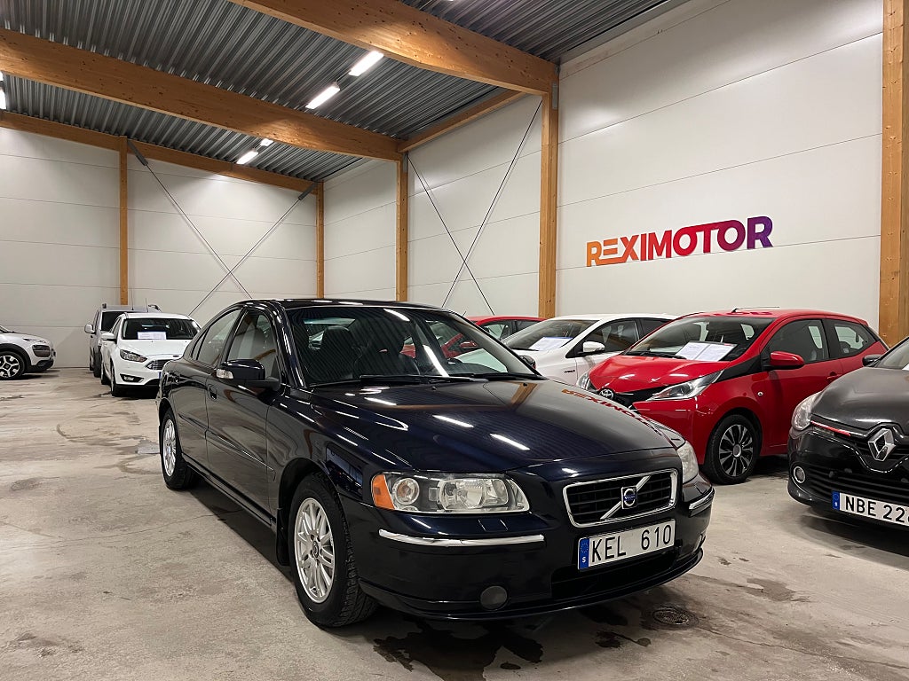 Volvo S60 2.4 Euro 4     Besiktad 