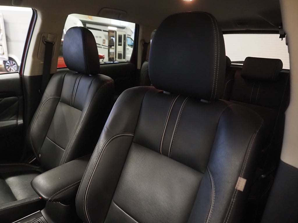 Mitsubishi Outlander PHEV 203hk Business 360º Skinn Drag 2018