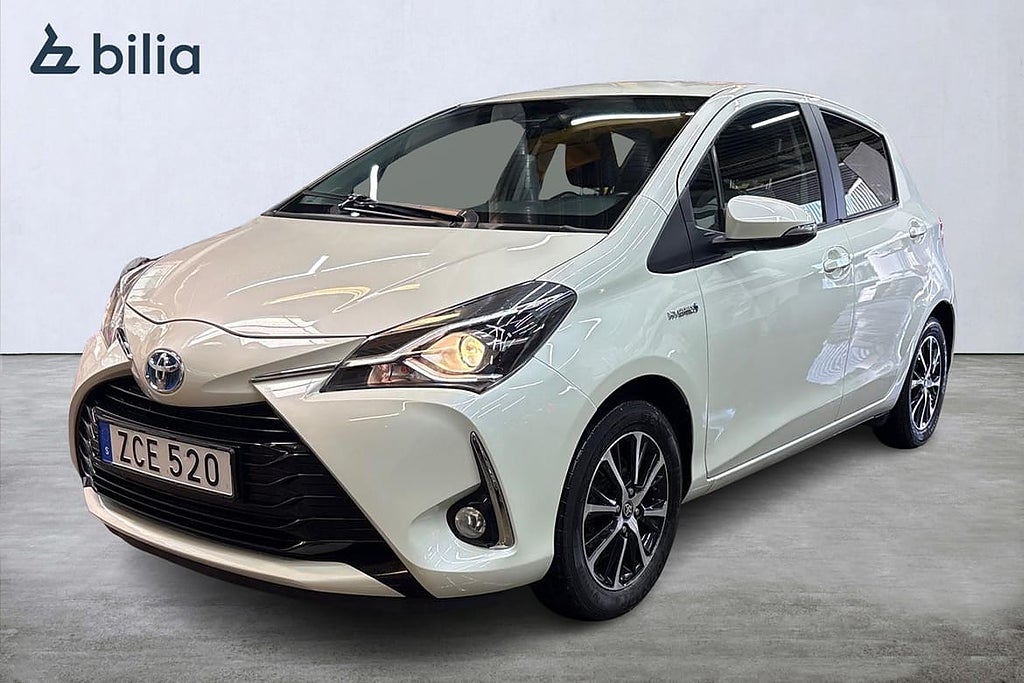 Toyota Yaris 1,5 HSD 5-D HYBRID Approved Used