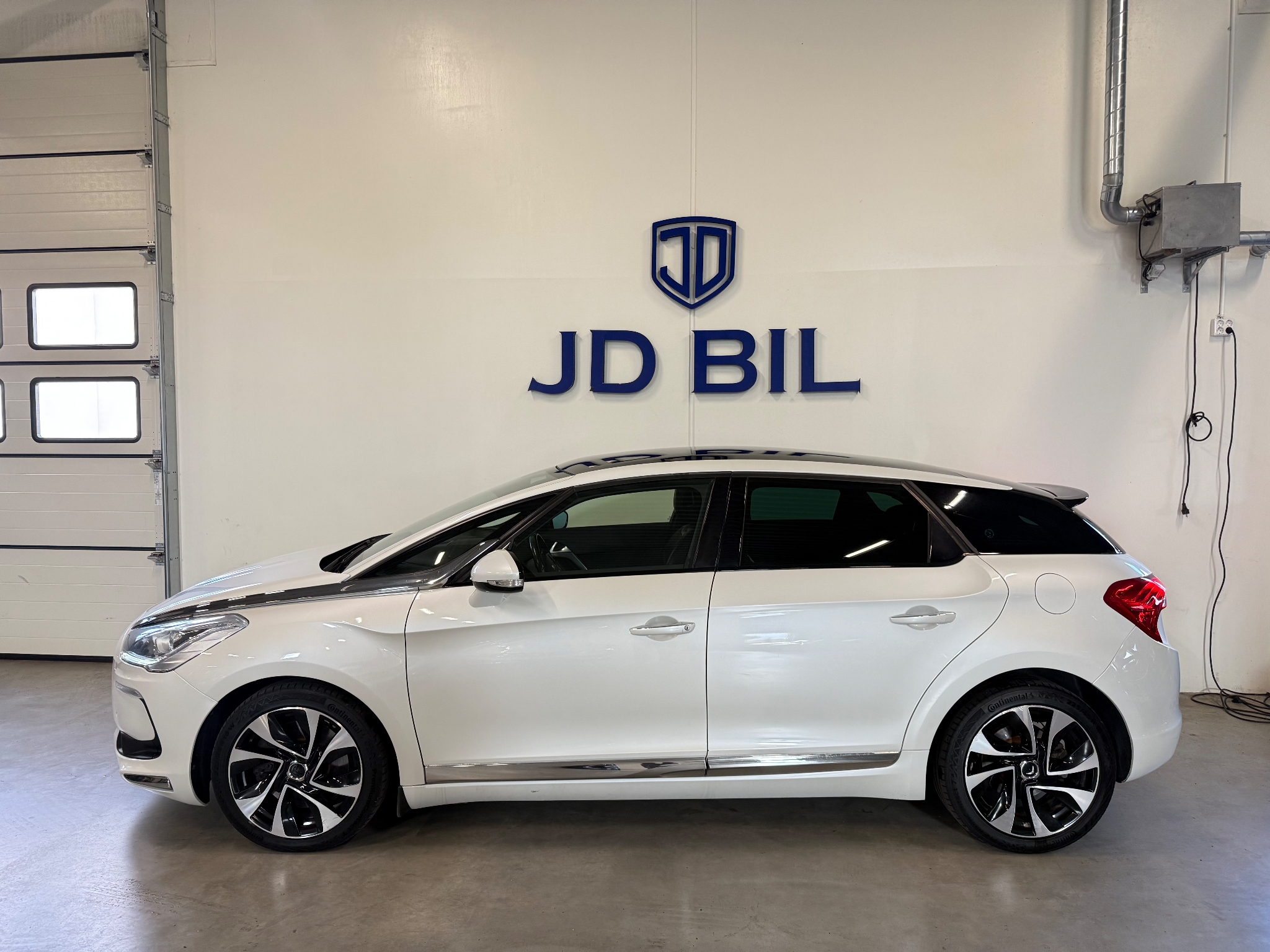 Citroen DS5 2014, bild 2/10