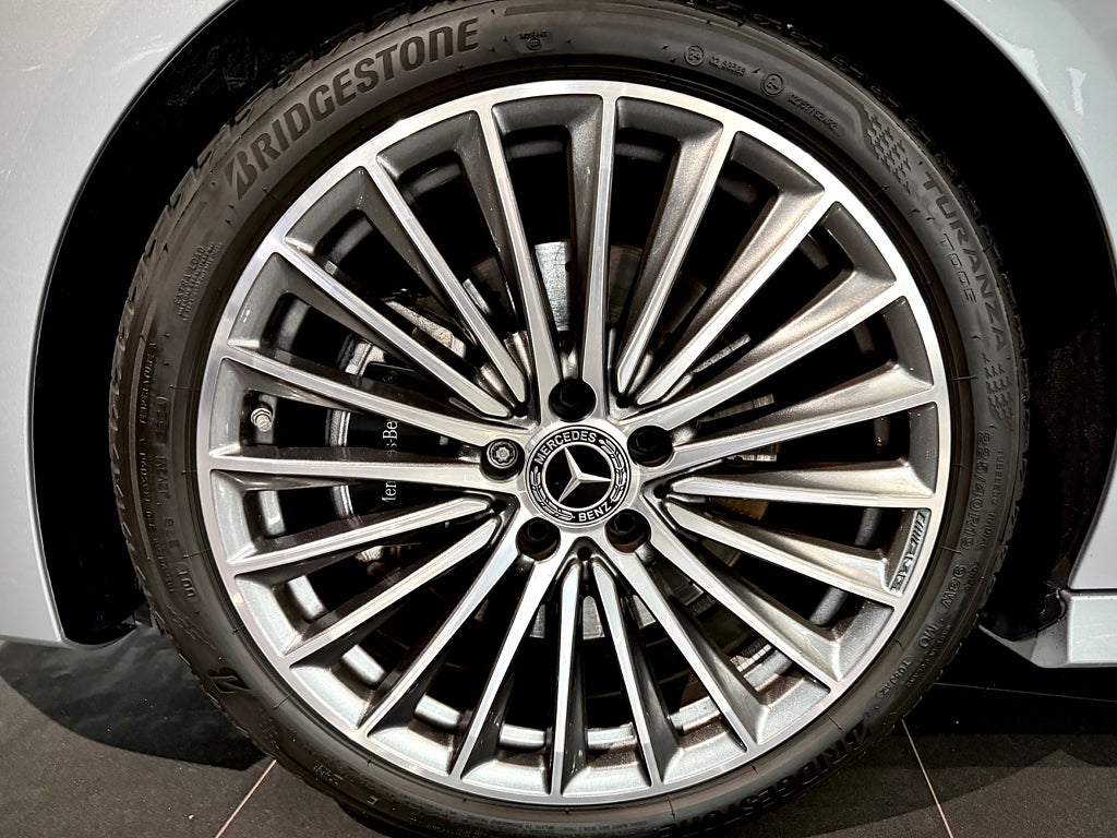 Mercedes-Benz CLA 200 AMG Premium El-stolar 19tum - bild 7