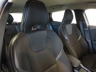 Halvkombi Volvo V40 12 av 22