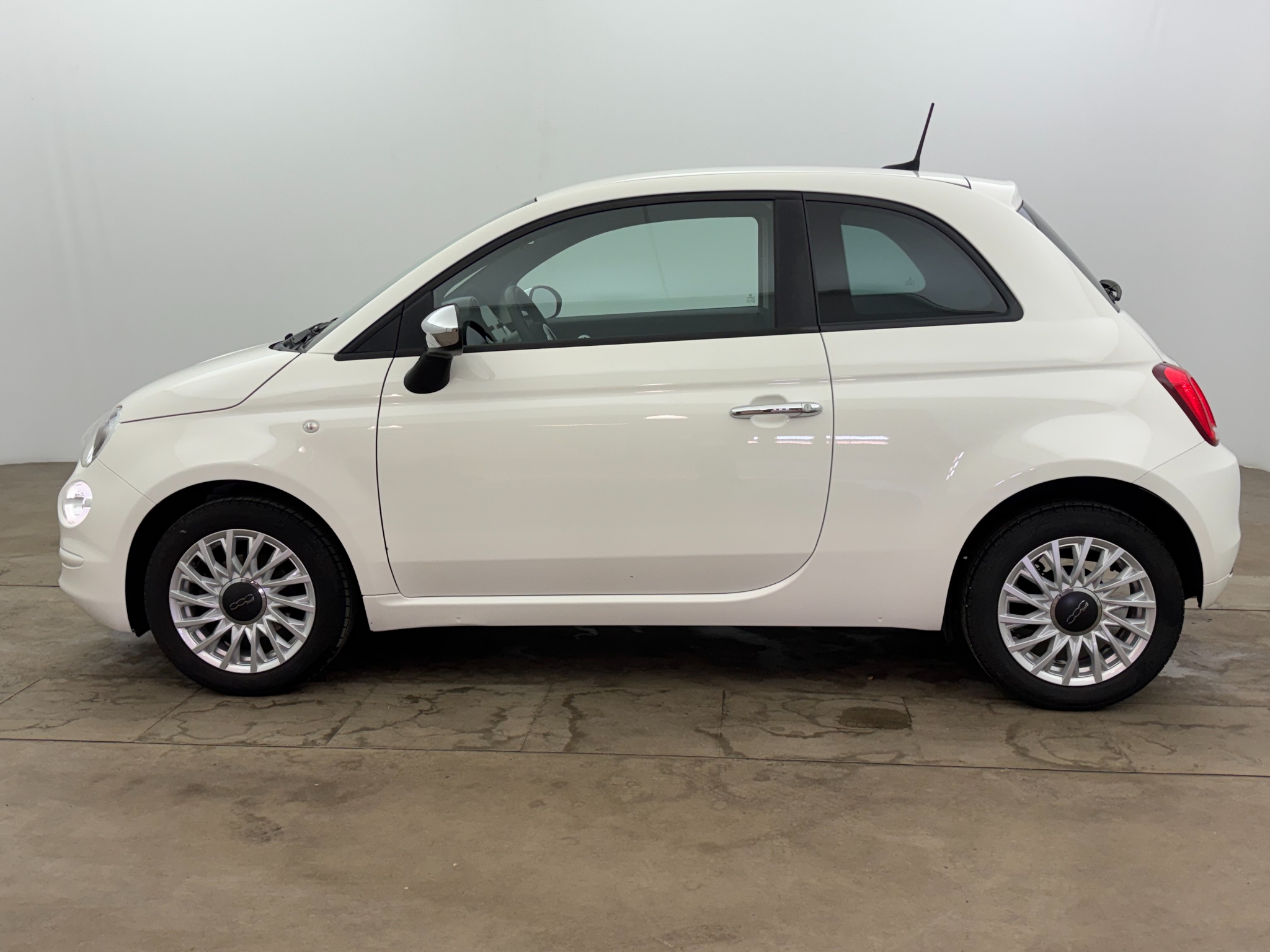 Fiat 500 Hybrid 70hk 2023, bild 3/53