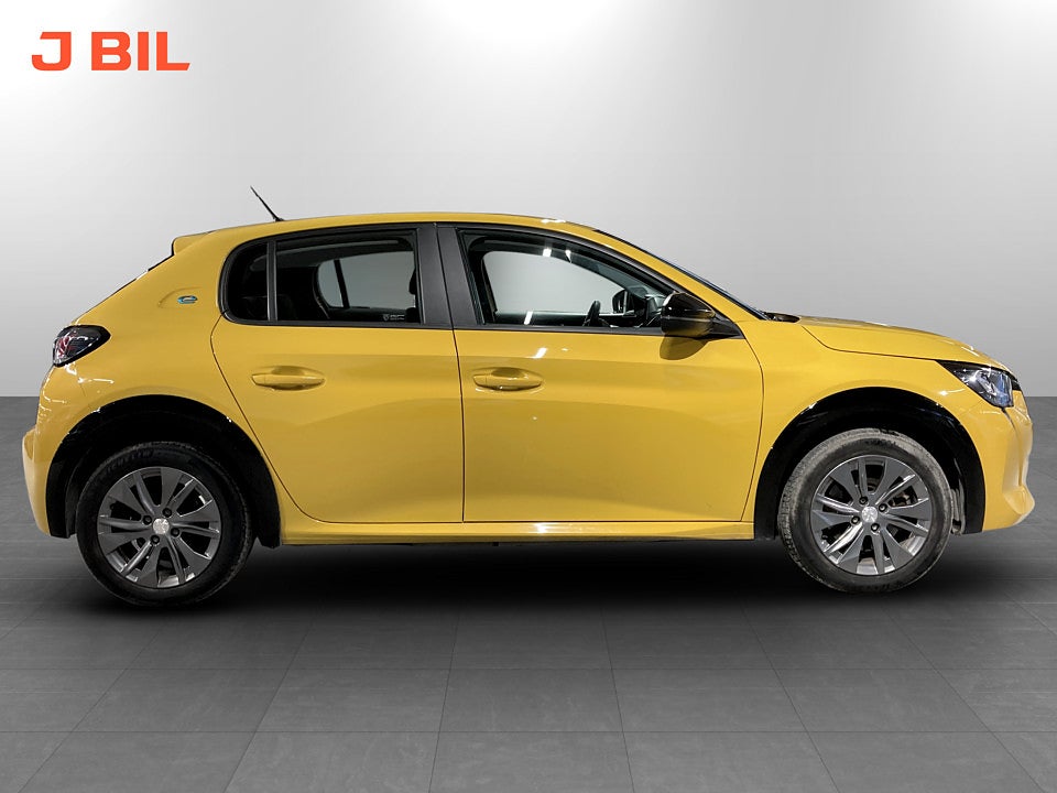 Bild på Peugeot E-208 Active 50kWh Aut BACKSENSOR CARPLAY 136hk