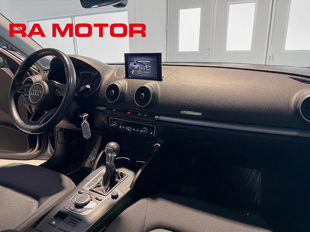 Audi A3 1.5 TFSI 150hk COD S Tronic |Adaptiv|P-sensor|Carplay| 2018