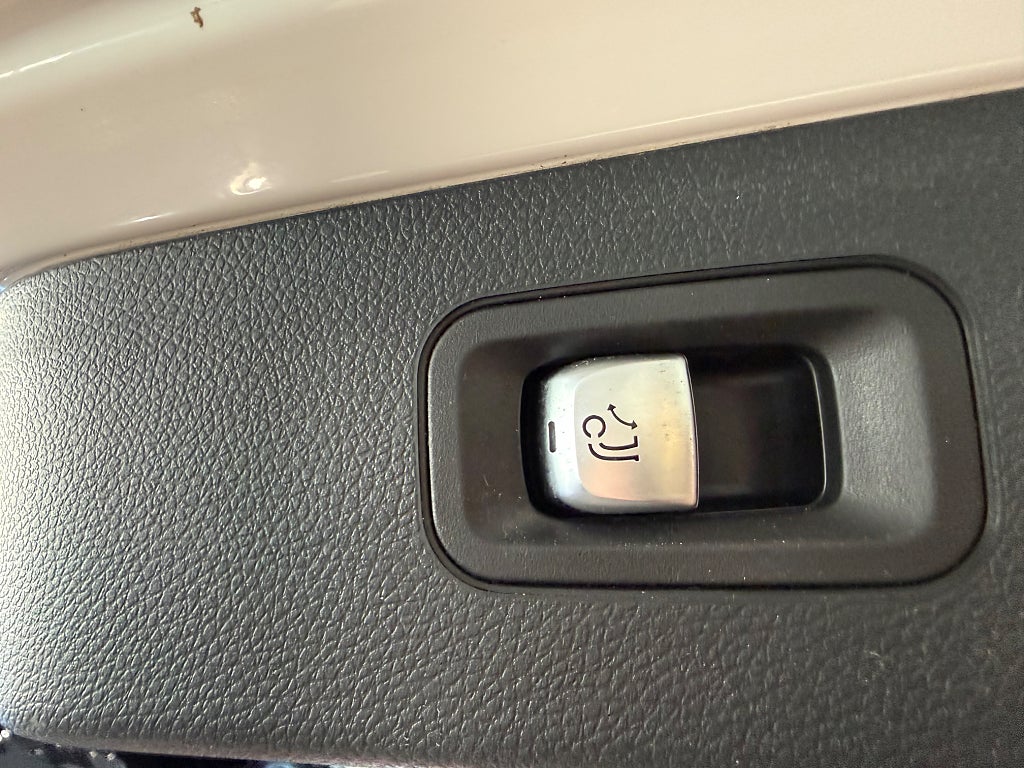 Mercedes-Benz GLC 220 d 4MATIC AMG Värmare Glastak Burmester - bild 11