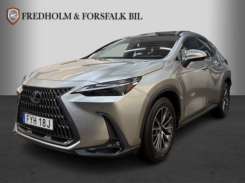 Lexus NX 350h AWD Executive Teknik Pano HUD Adaptiv Moms 3,95%