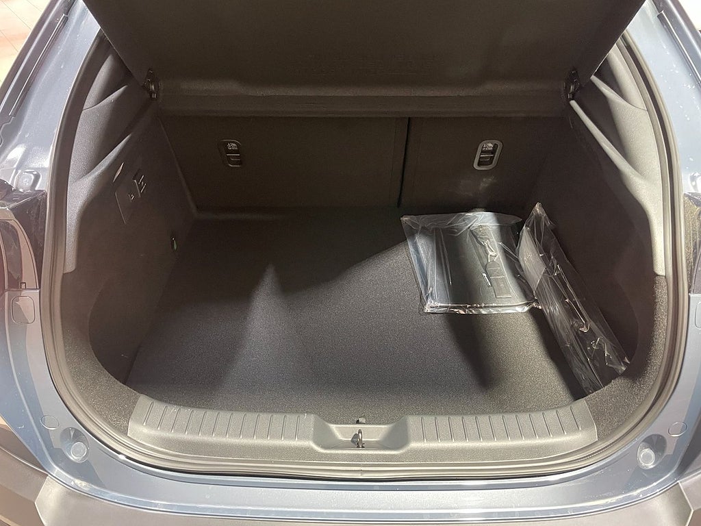 Mazda MX-30 Re-Leasing *KAMPANJ* | Bilar i lager!