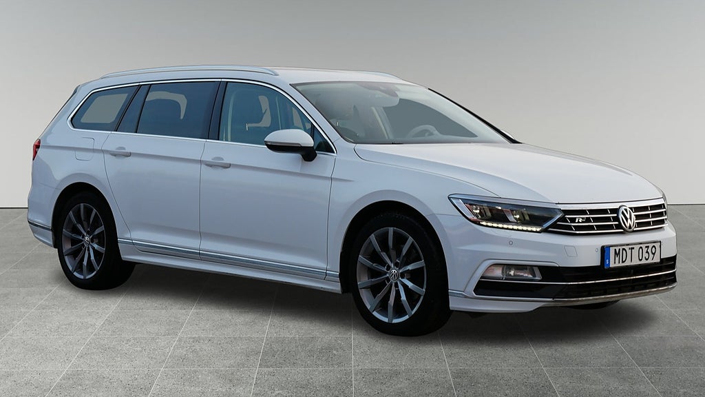 Volkswagen Passat Sportscombi R-Line 4M VAT | 1743 kr/mån |Drag |Cock...