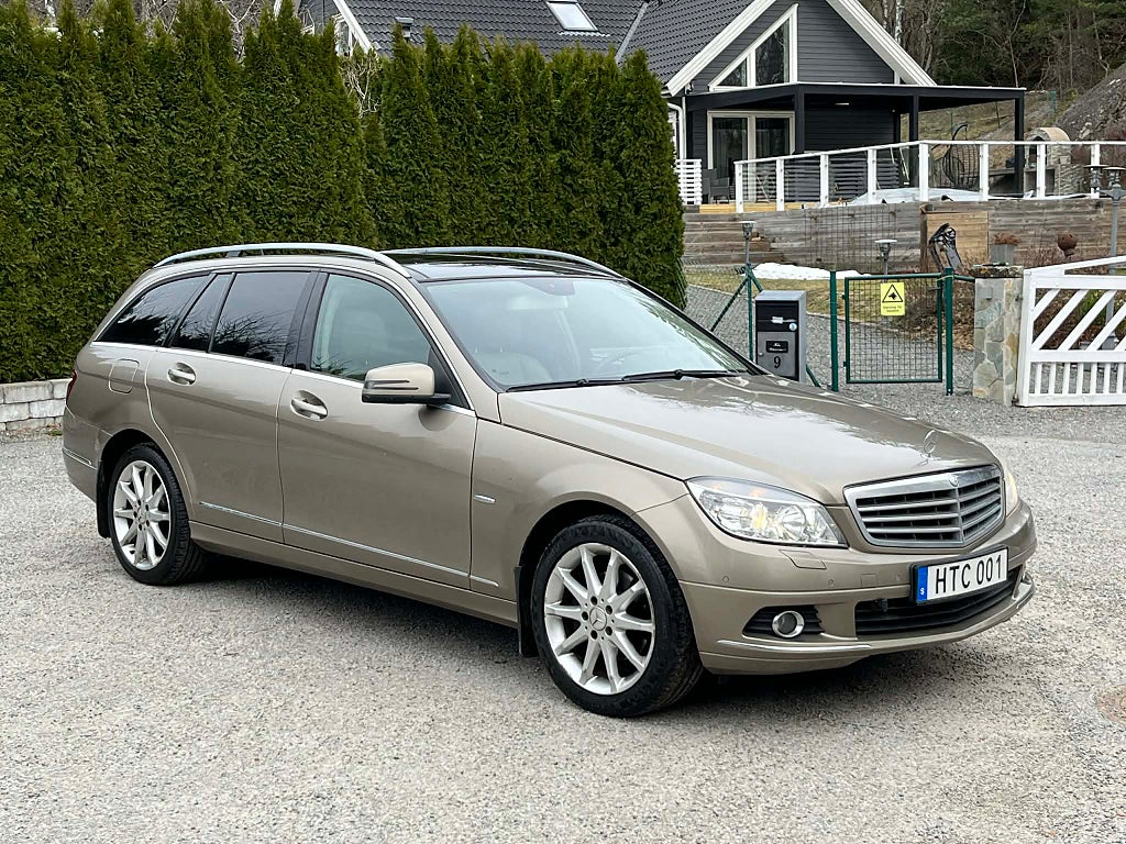 Mercedes-Benz C 180 T Kompressor Automat – Panorama, Elegance, Sv-Såld