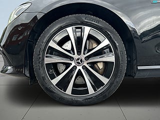 Mercedes-Benz E  4MATIC Avantgarde Drag/SoV-Däck/Navi/Kamera/Adap Fart – bild 14