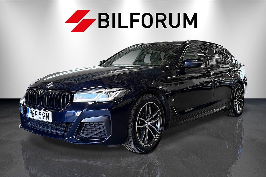 BMW 530e xDrive Touring M-SPORT / El-STOL / 360-VIEW / HARMAN