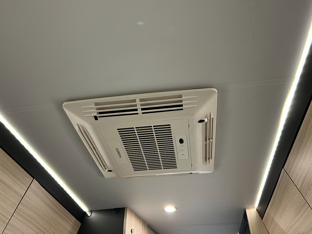 Sun Living V 65 SL / AC / Drag / Inverter / Solcell / LED ljusramp /  - Sun Living