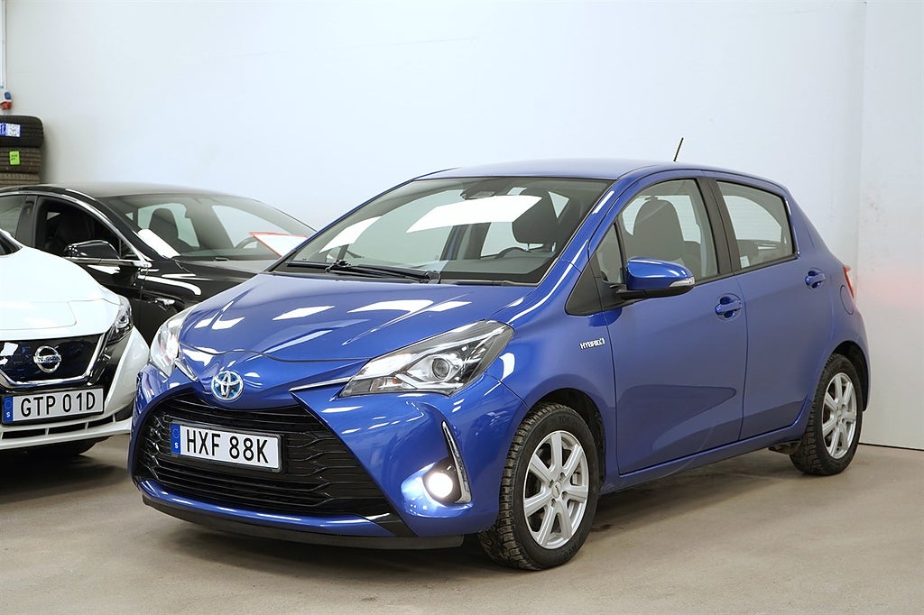 Toyota Yaris 1.5 HYBRID e-CVT B-KAMERA