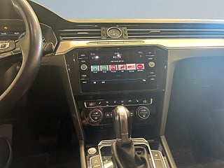 Volkswagen Passat Sportscombi 2.0 TDI 4M GT Dragkrok Dvärme B-kamera S&V – bild 11
