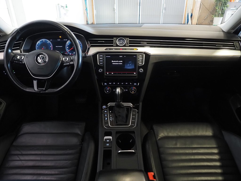 Volkswagen Passat SC TDI 190hk 4M GT |Drag|D-värm|Cockpit| 2015