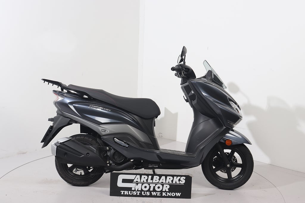 Suzuki UB125 BURGMAN 