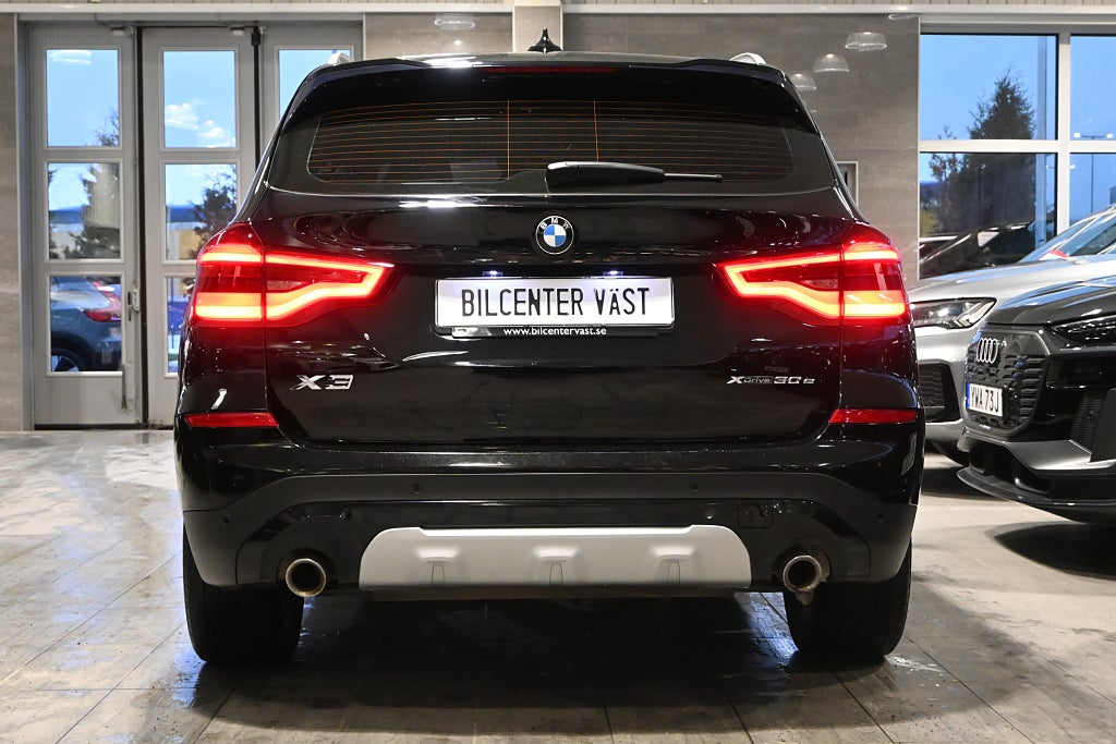 BMW X3 2021 - miniatyr 4