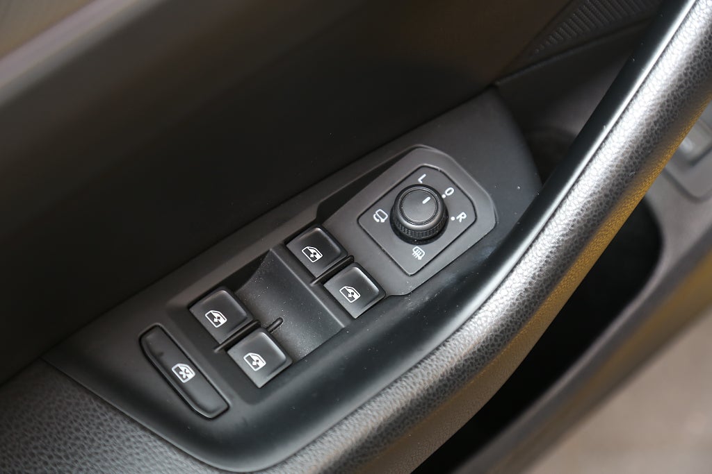 Volkswagen Arteon 2,0 TSI 280hk 4Motion GTR R-Line Pano 360-kam Drag Värm