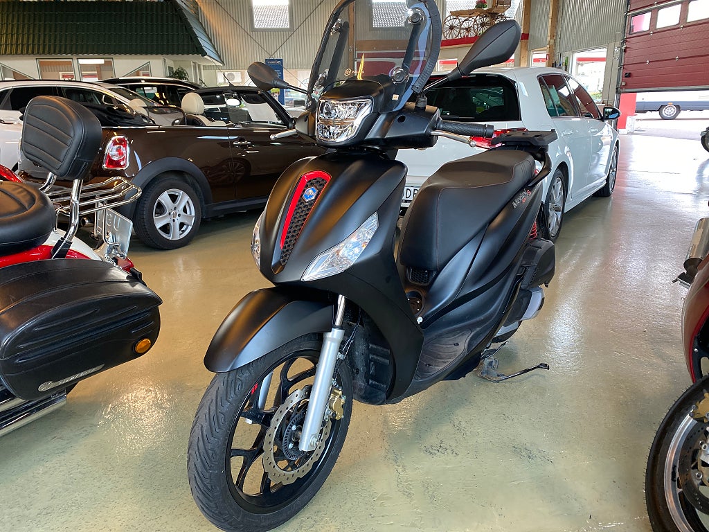 Piaggio Medley 125 CC S ABS Uttagen Juni -22