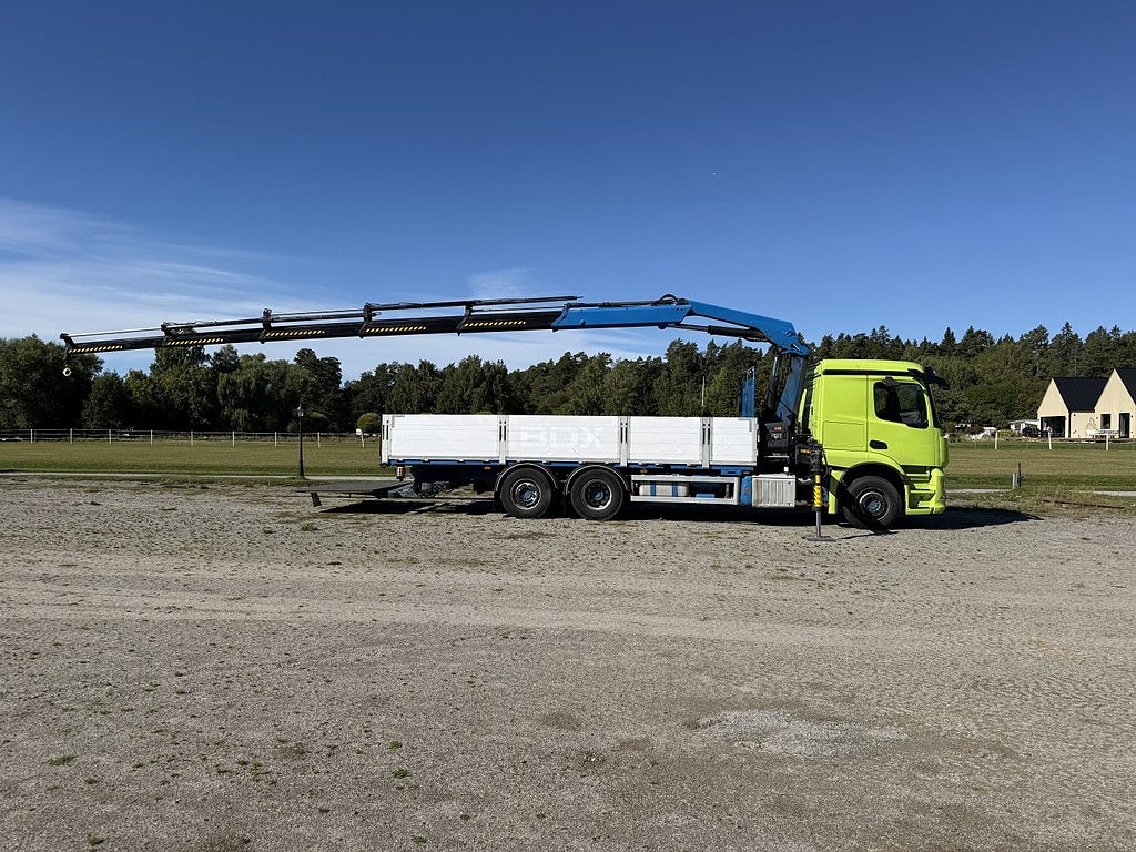 Mercedes-Benz Trucks ACTROS Brädgårdsbil, Lågmilad, Backgavellyft, Kranbil, HIAB