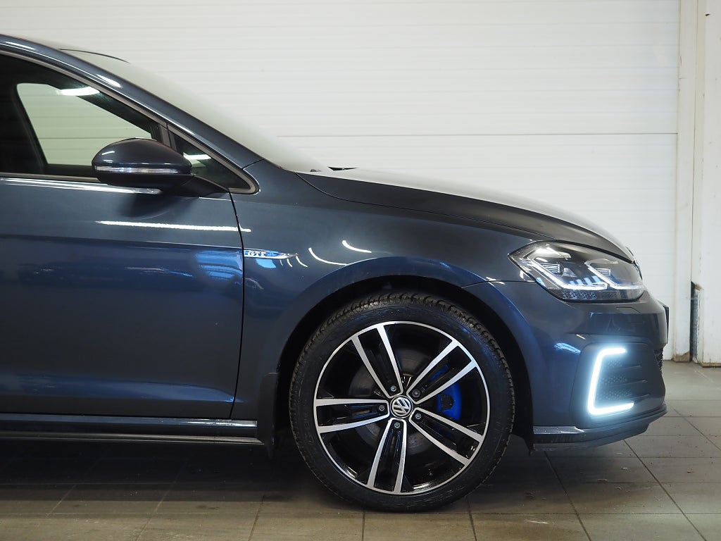 Volkswagen Golf GTE TSI 204hk Plug-In |Cockpit|Värmare|Navi|Kamera| 2018
