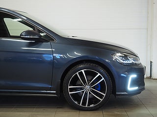 Halvkombi Volkswagen Golf 8 av 21