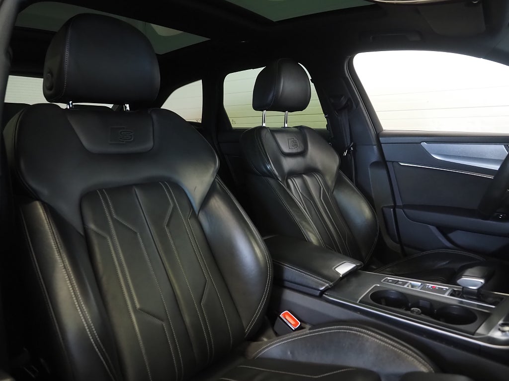 Audi A6 Avant 55 TFSI e quattro S-Line Pano 360° B&O Skinn Drag 2021