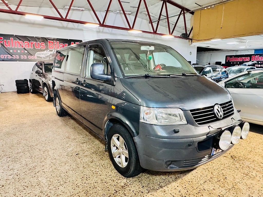 Volkswagen Shuttle T28 2.0 Ny Servad 9-Sits Dragkrok 116HK 