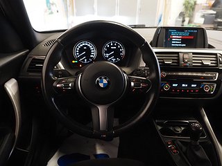 Halvkombi BMW 118 11 av 21