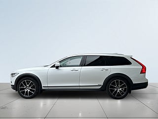 Volvo V90 Cross Country D4 AWD Inscription Drag Pvärm CarPlay S/V-hjul – bild 4