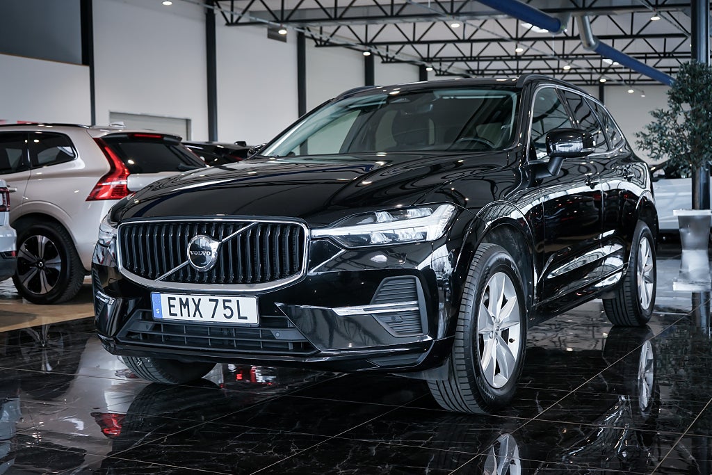 Volvo XC60 B4 AWD AUT Momentum Carplay Google Navi 