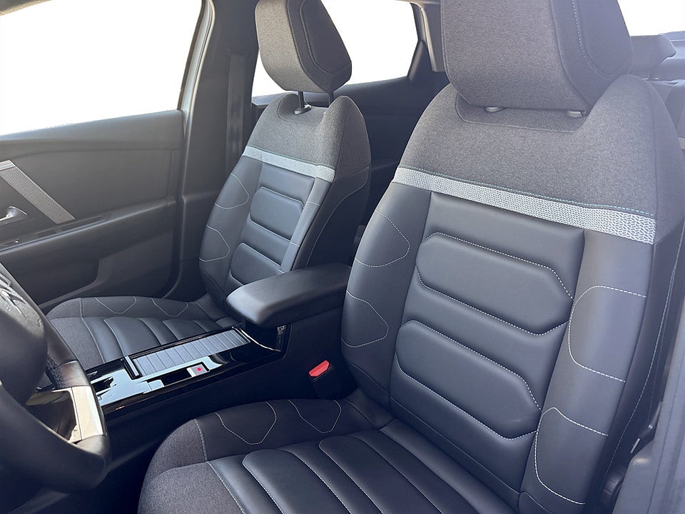 Bild på Citroën C4-X Shine 1.2 PT 130hk Aut B-KAMERA NAVI