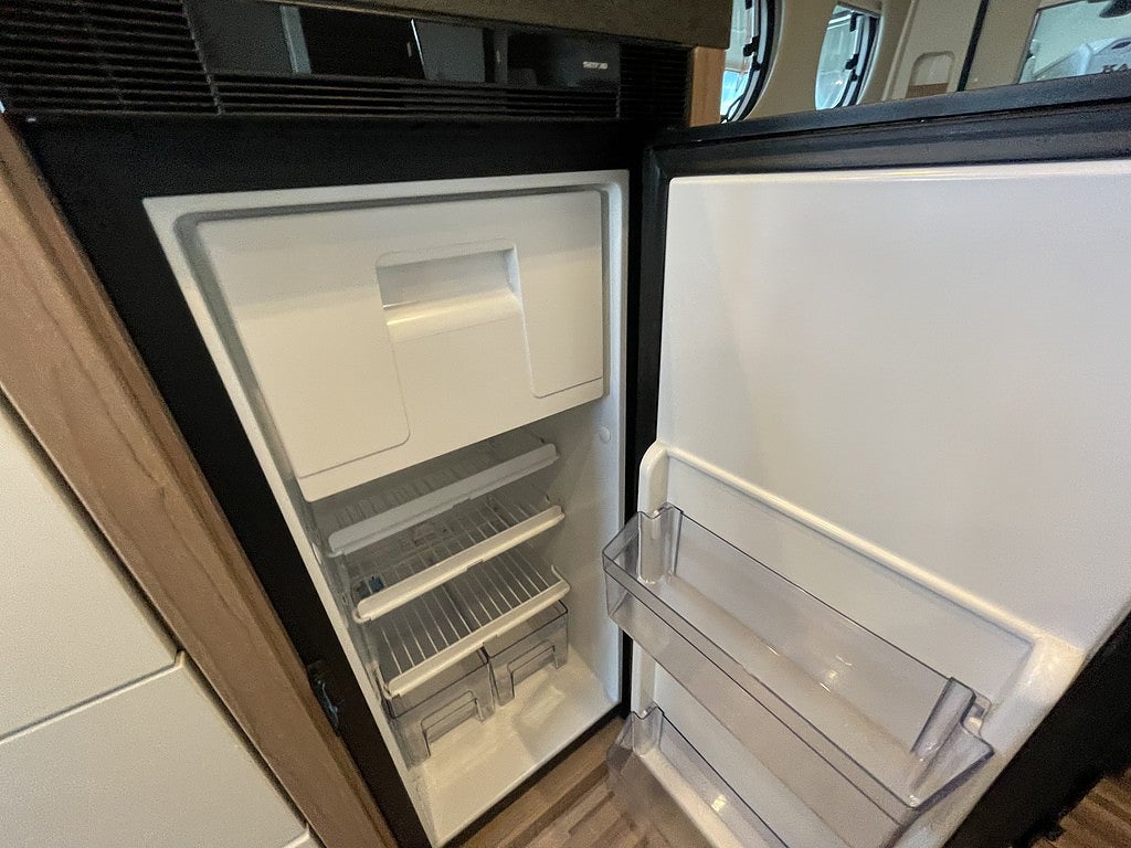 Carthago Malibu Van Charming GT Skyview 600 DB /Under 6m/4000kg totalvikt - Carthago