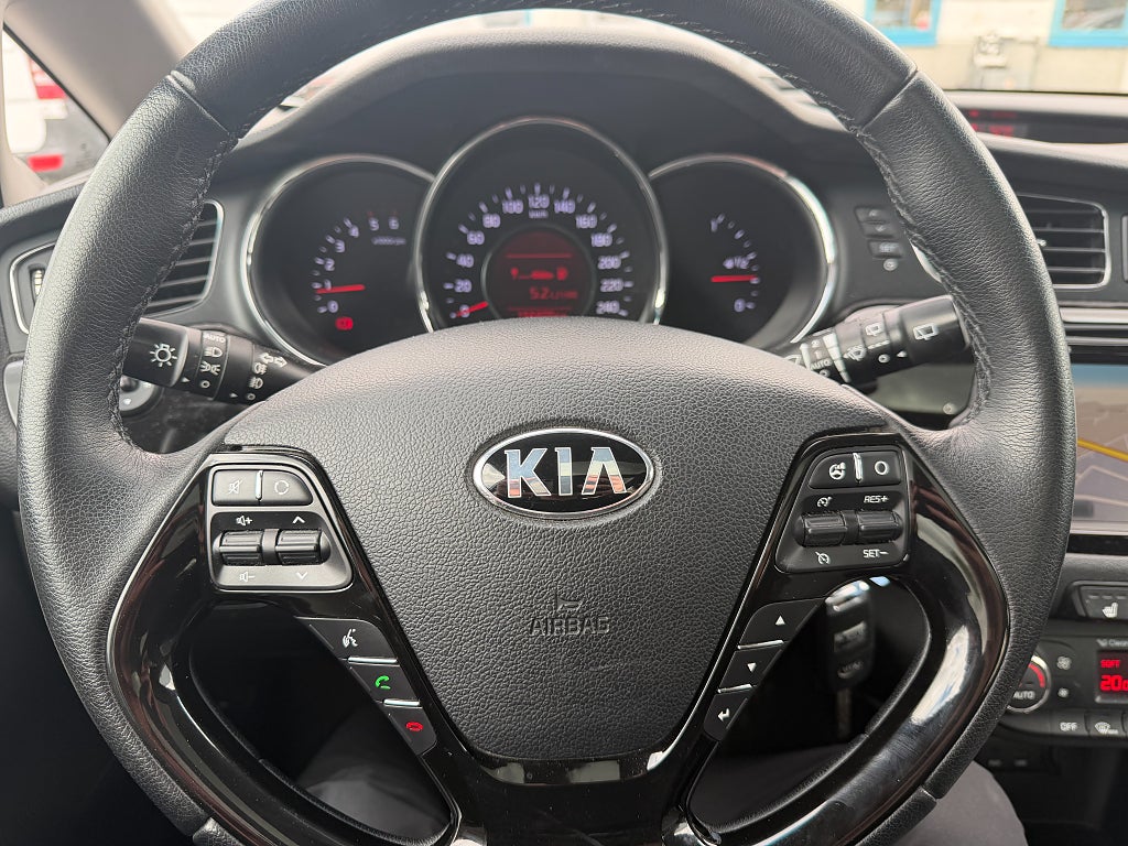 Kia Ceed cee'd_sw 1.6 CRDi EX Comfort / Panorama