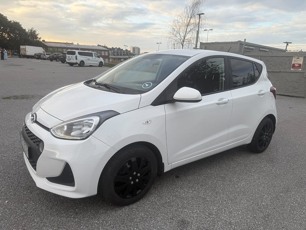 Hyundai i10 1.0 blue Comfort Euro 3 .Ny Besiktad  och Servad