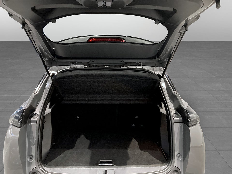 Bild på Peugeot 2008 GT 1.2 PT 130hk Aut - PL 24 månader/2000 mil