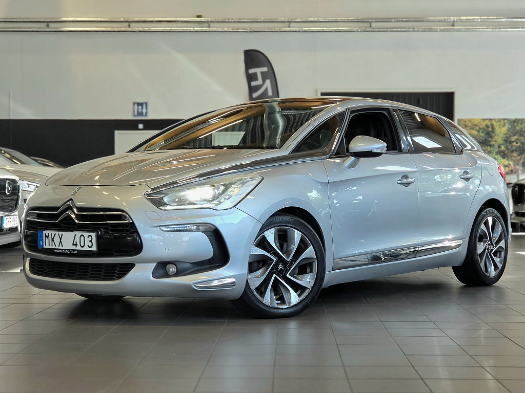 Citroën DS5 2.0 HDi Automat / Panorama / Drag / Head-up /